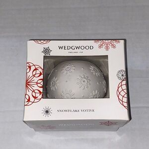 Wedgewood Christmas Winter Snowflake Votive Candle Holder in Box